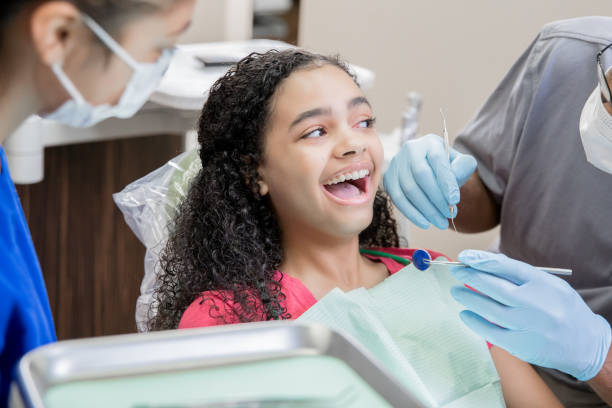 Best Weekend Emergency Dentist in Meadow Les, AK